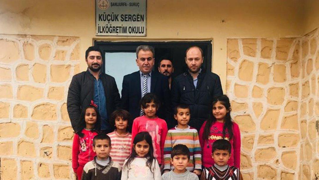 İlçe Milli Eğitim Müdürümüz Sayın Mehmet Han ÖZDEMİR köy okullarımızdan Küçük Sergen İlkokulunu ziyaret etti