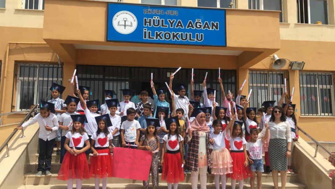 Hülya Ağan ilkokulumuz 4. sınıf öğrencilerin mezuniyet törenlerini gerçekleştirdi.